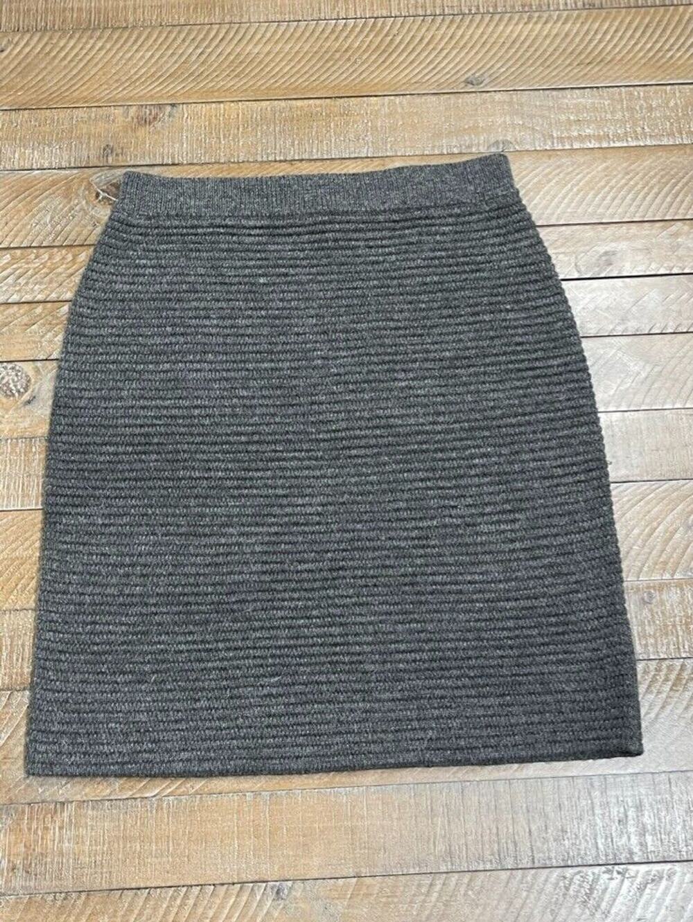 VIVIENNE TAM Gray Wool Blend Ribbed Knit Skirt Women's Size Large XS